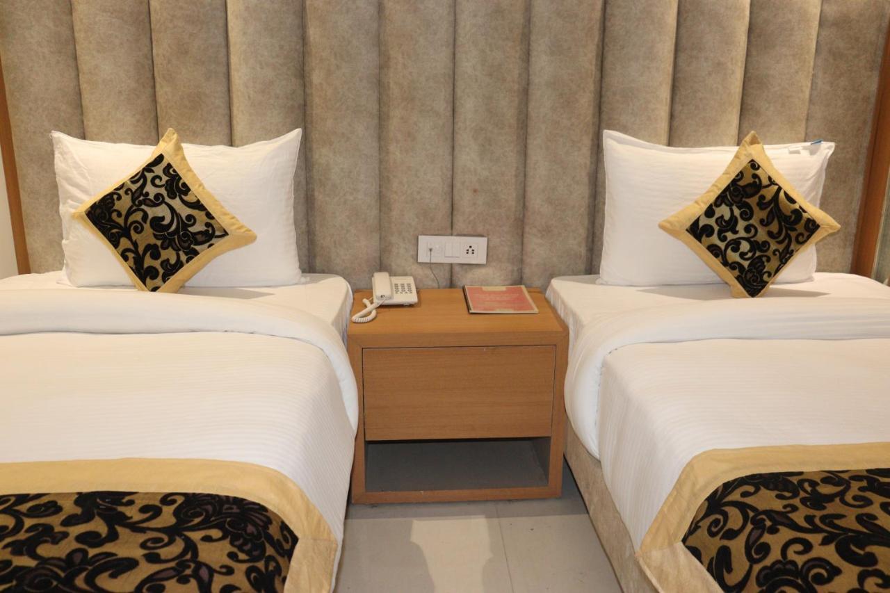 Hotel Anchorage By Captain Vishal Khanna Mahipalpur *