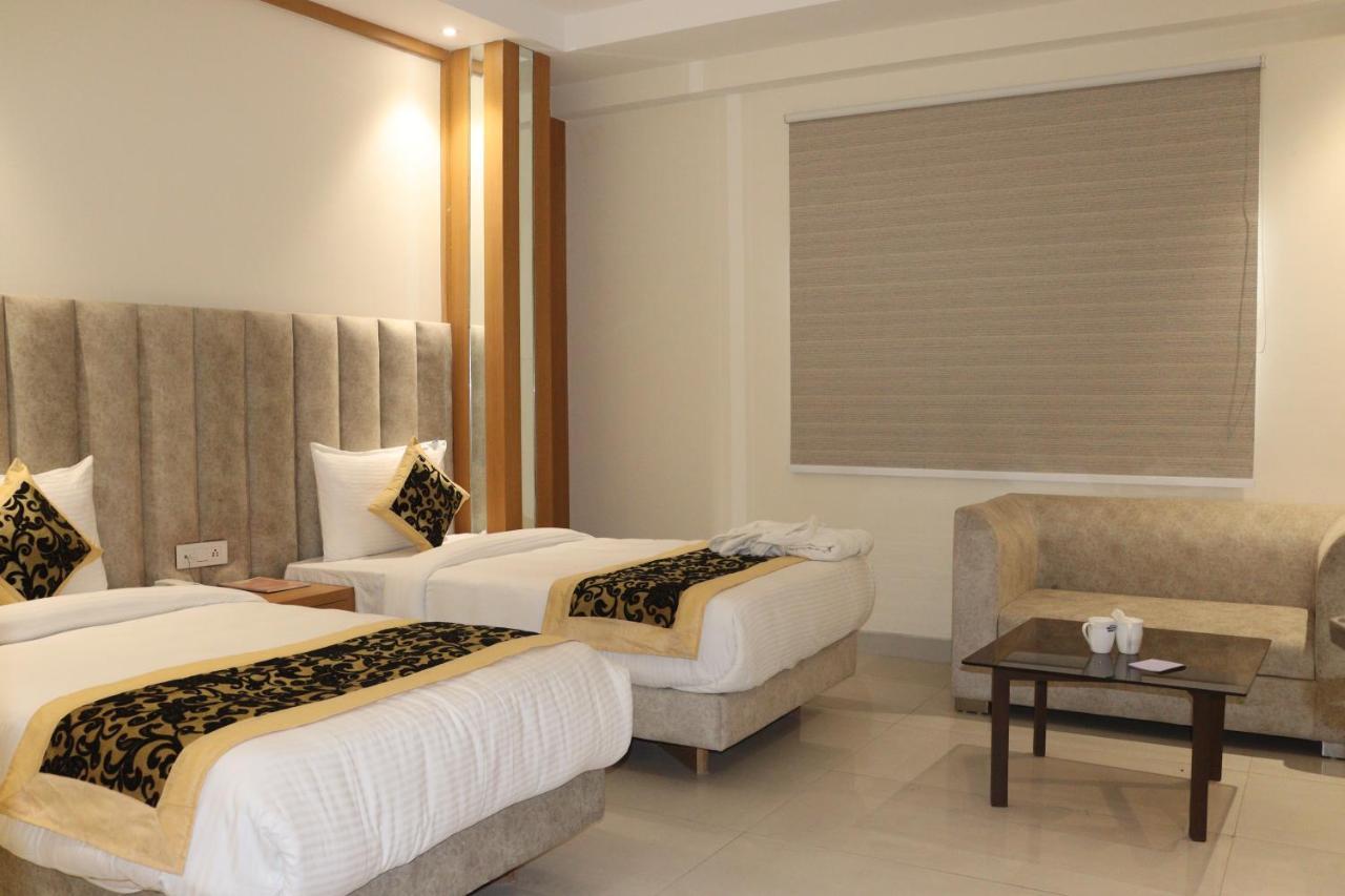 Hotel Anchorage By Captain Vishal Khanna Mahipalpur New Delhi